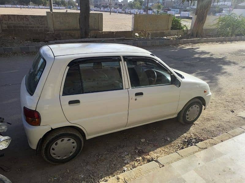 Daihatsu Cuore 2004 4