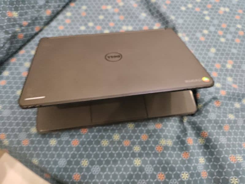 Used laptop Dell Chromebook model p22t 9