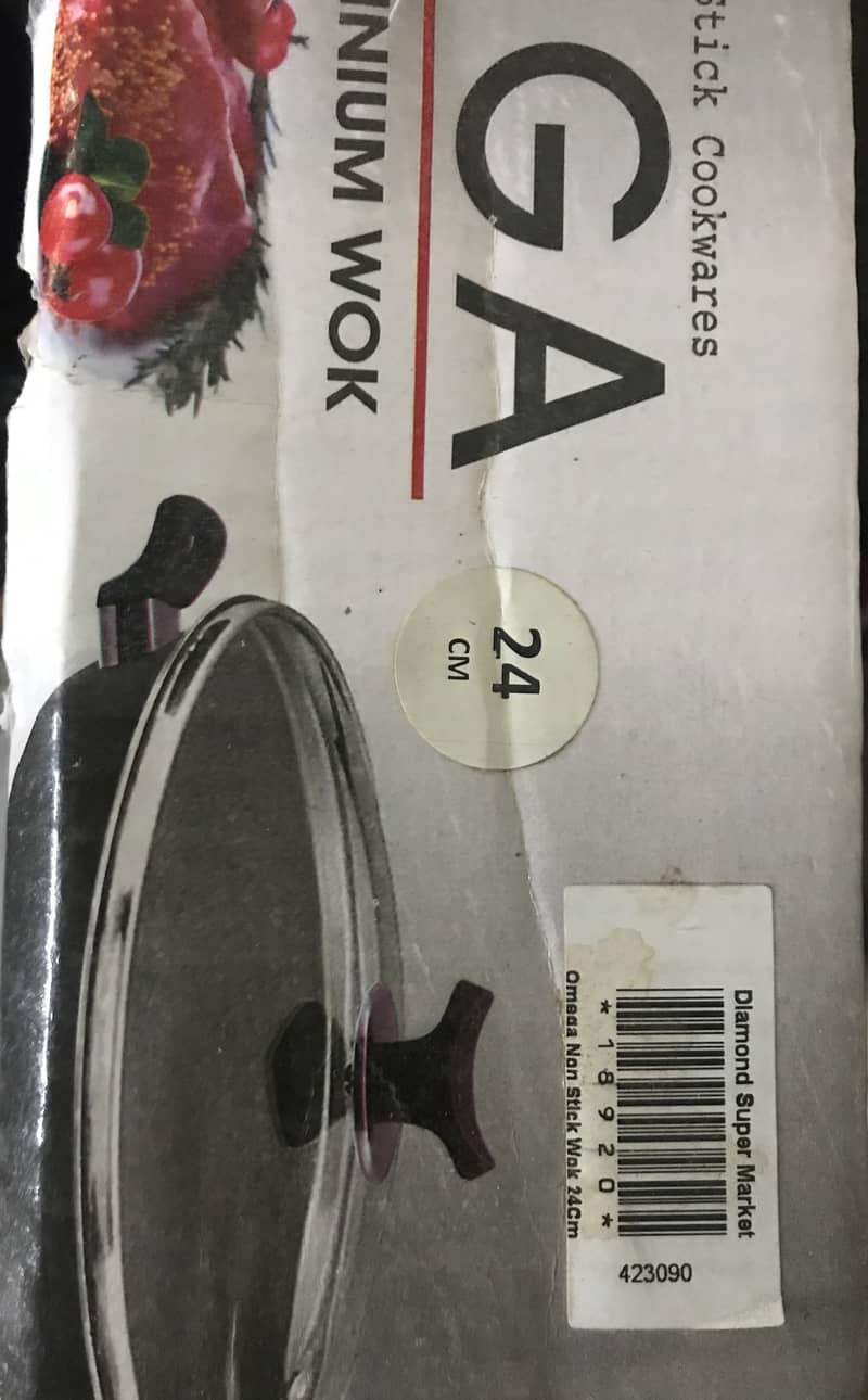 Omega Non-Stick Wok 1