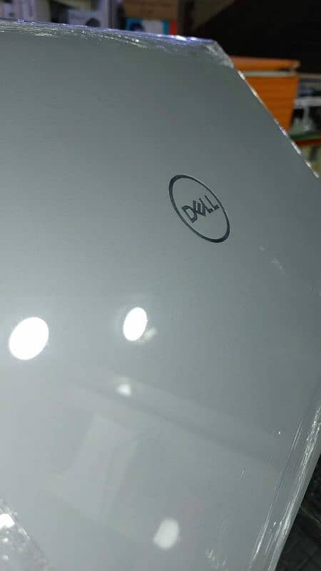 Dell laptop 4