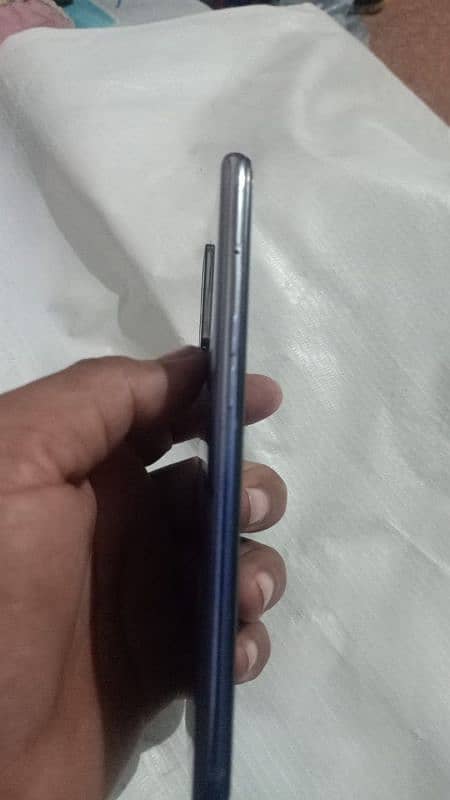 Oppo f19 2