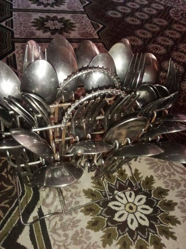 SILVER SPOON AND FORKS EXCELLENT CONDITION 2