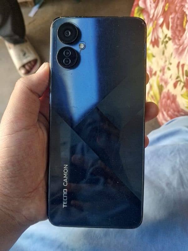 Tecno camon 19 neo 6