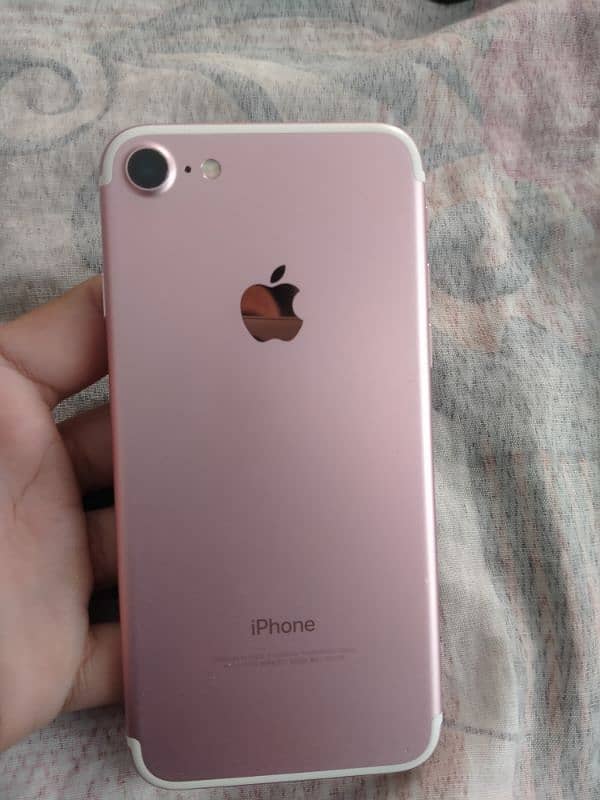 iPhone 7 128 gb 3