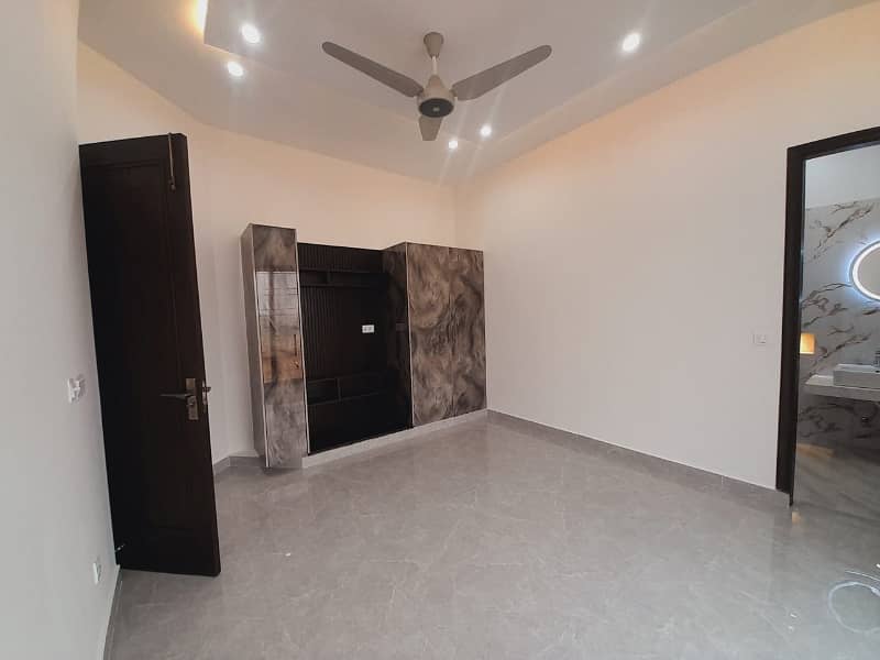 10 marla new house bahria town lahore 1