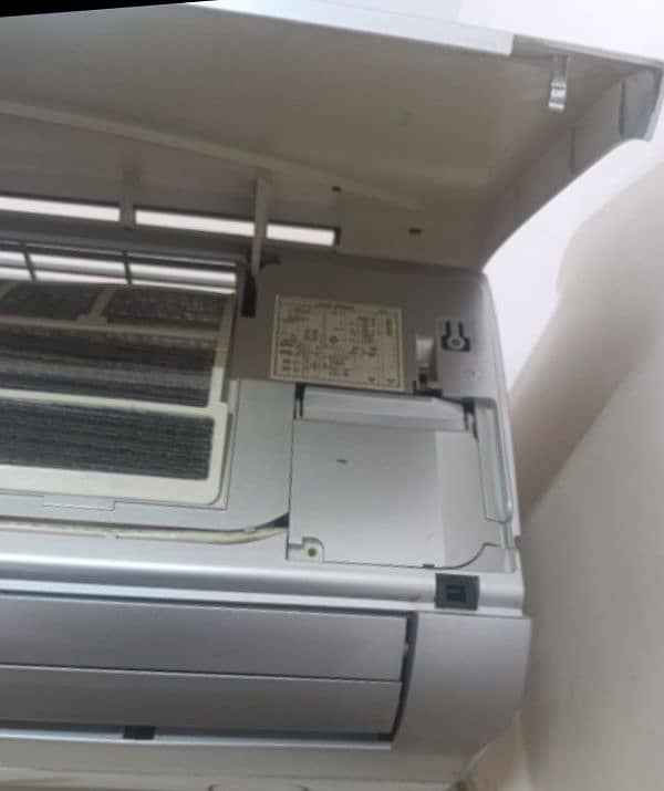 split ac used but in good condition 3