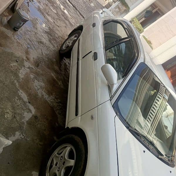 Suzuki Baleno 2002 1