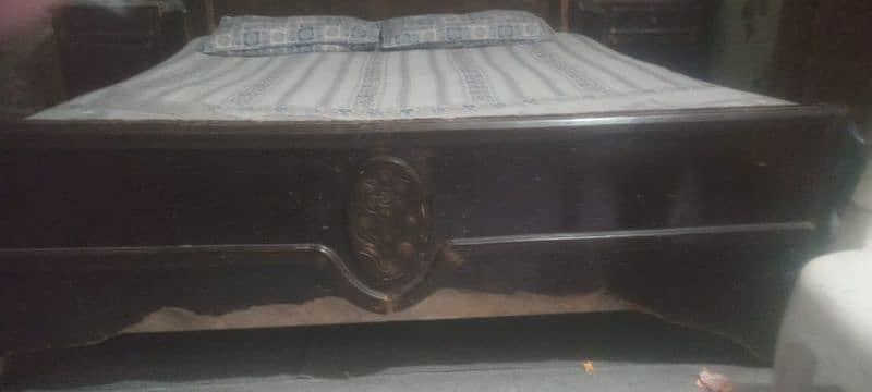 Double Bed without matress 1