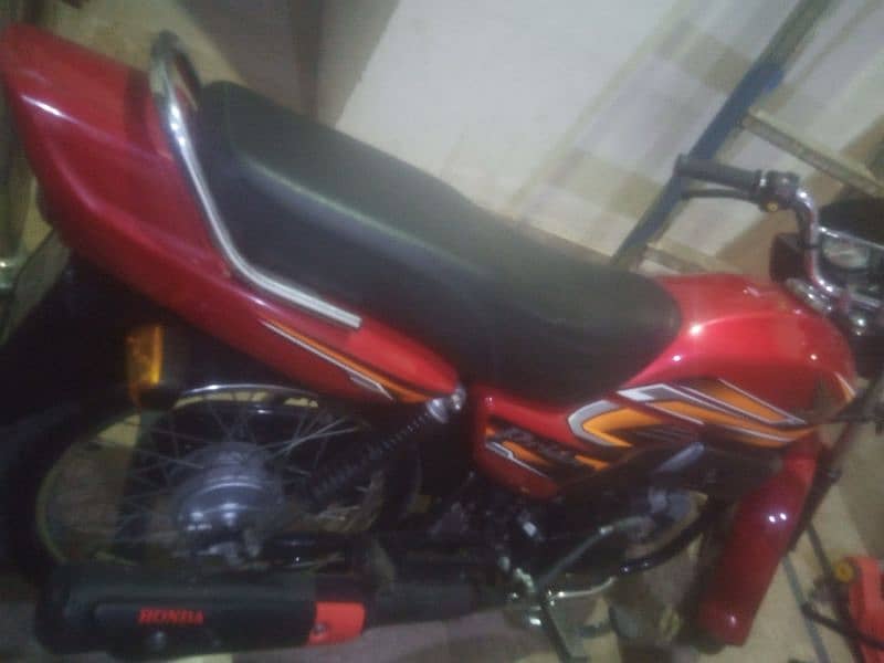 Honda pridor in totally new cindition 1