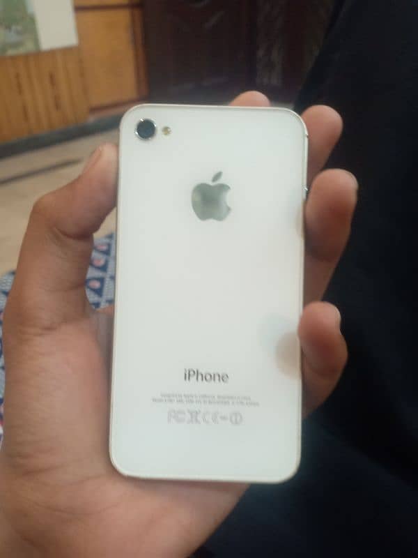 iPhone 4s 32GB memory 10/10 6