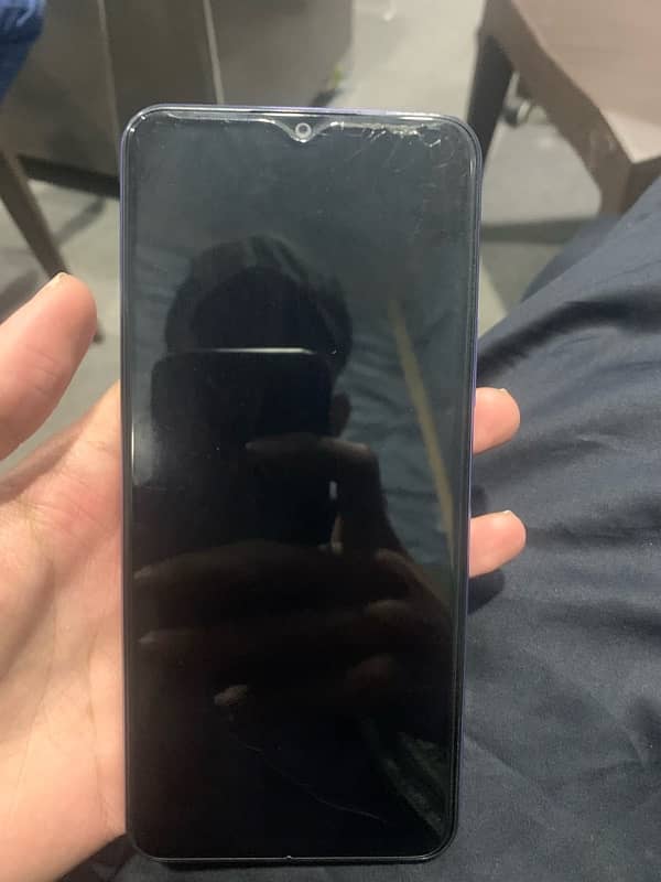 vivo y17s (Lush Condition) 1