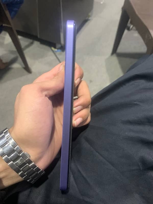 vivo y17s (Lush Condition) 5