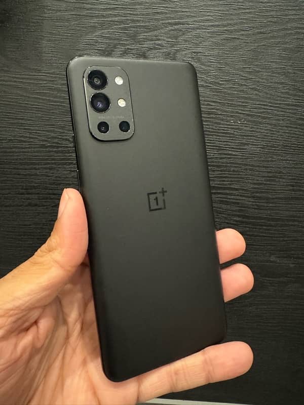 Oneplus 9R perfect just like new 2