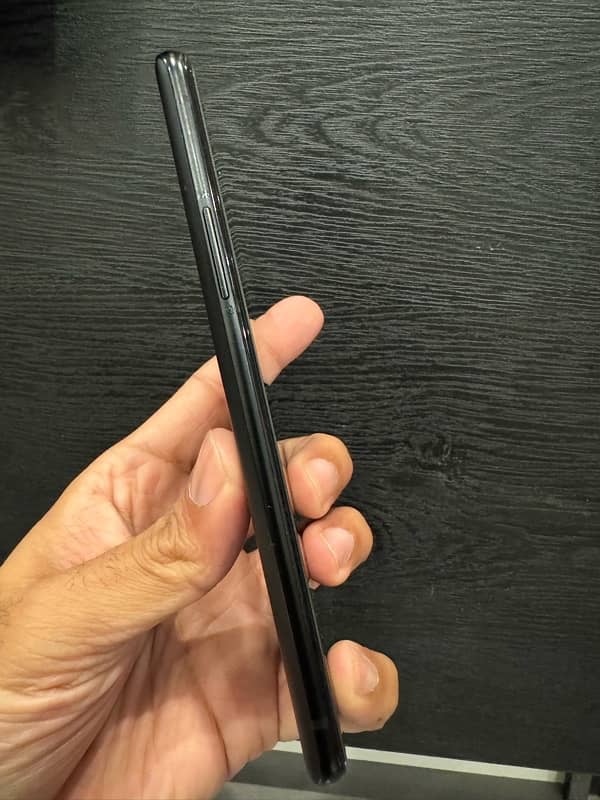 Oneplus 9R perfect just like new 6