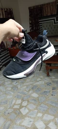 official nike shoes size 9