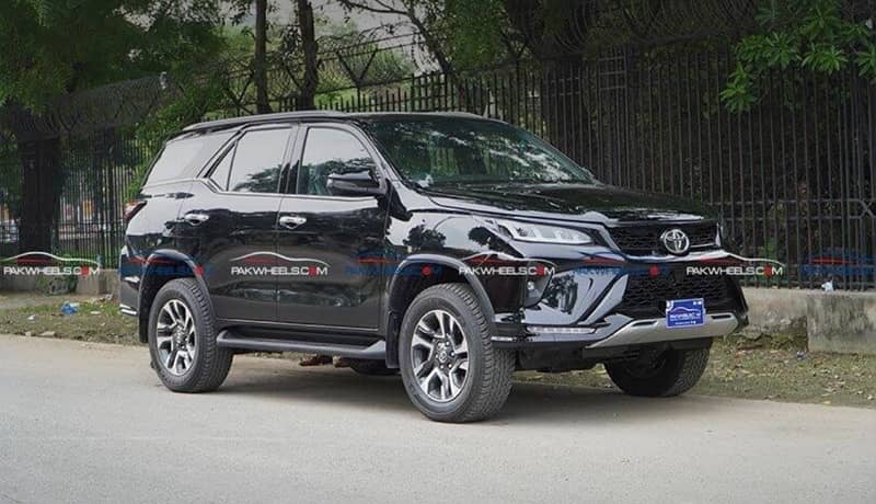 Toyota Fortuner Legender 2022 1