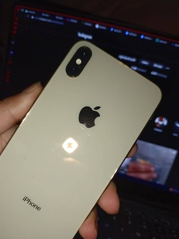 Apple iphone xs Max 64gb Jv Gold 2