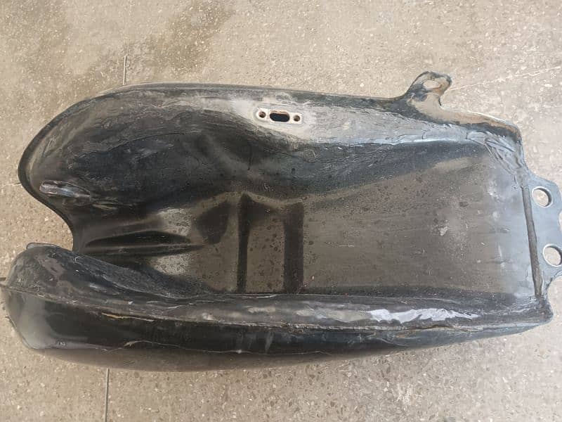 Suzuki 150fuel tank 3