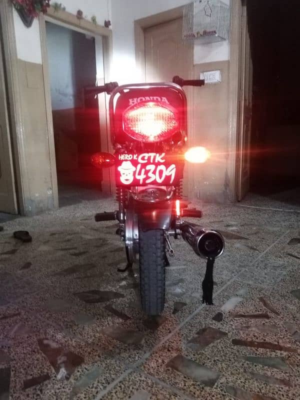 Honda 125 bike lash candesan 12 model chiniot nbr Panjab 5