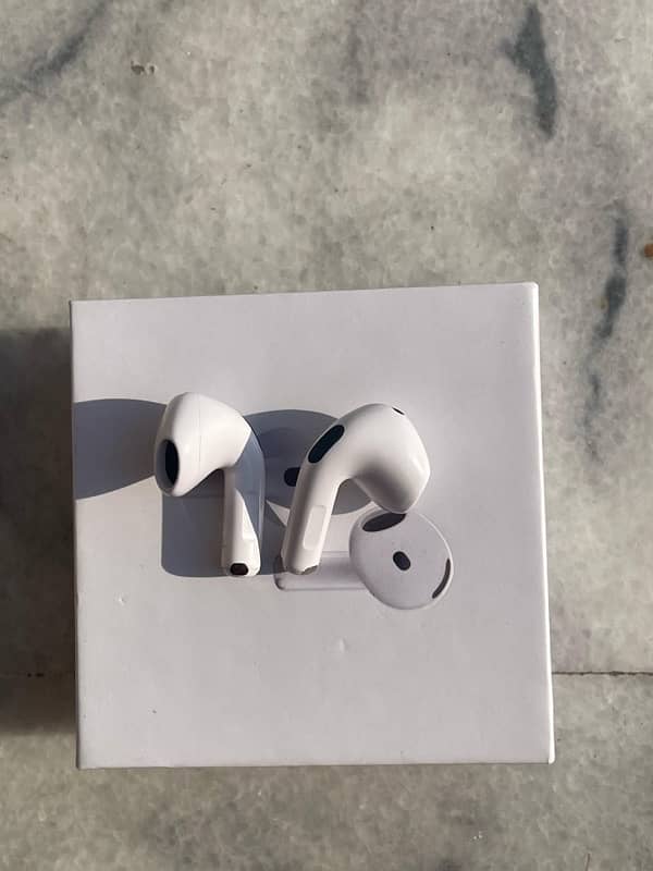 Original Apple Airpods 4 with Active Noise Cancellation 3