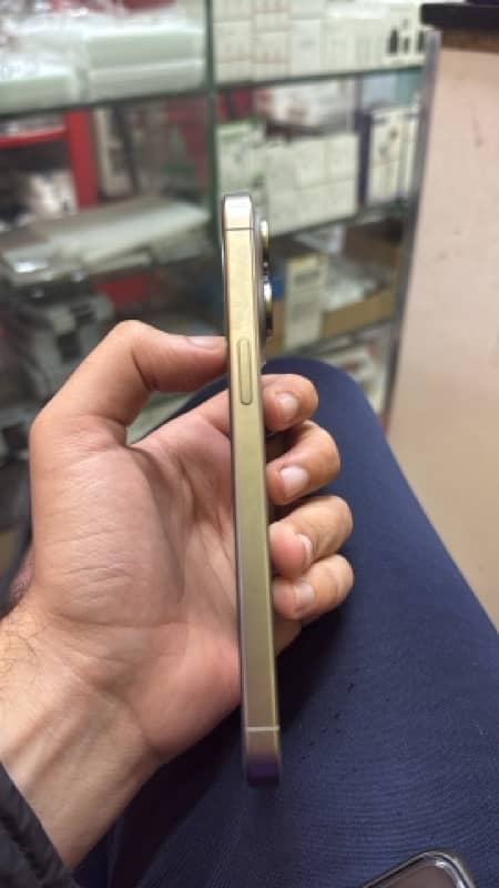 Iphone 15 Pro Max Natural Titanium ( Non Pta) 3