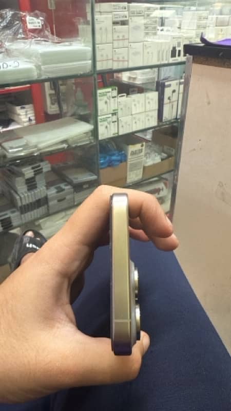 Iphone 15 Pro Max Natural Titanium ( Non Pta) 4