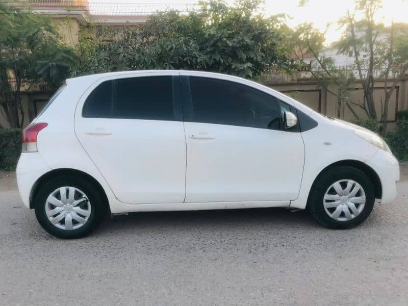 Toyota Vitz 2010 5