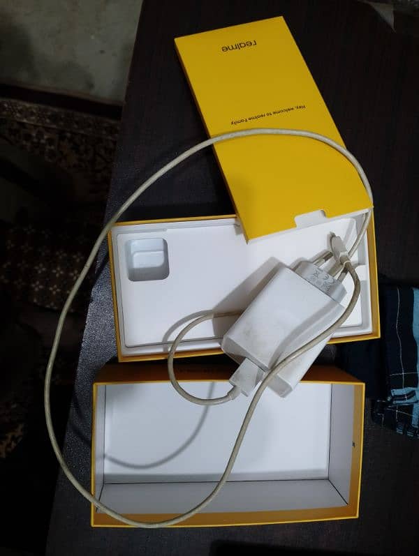 Realme C25Y in 10/10 condition 4