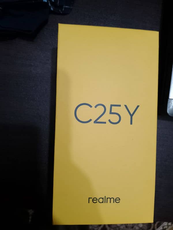 Realme C25Y in 10/10 condition 5