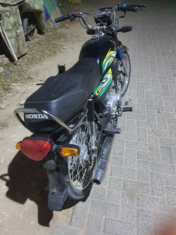 HONDA CD70 2023 1