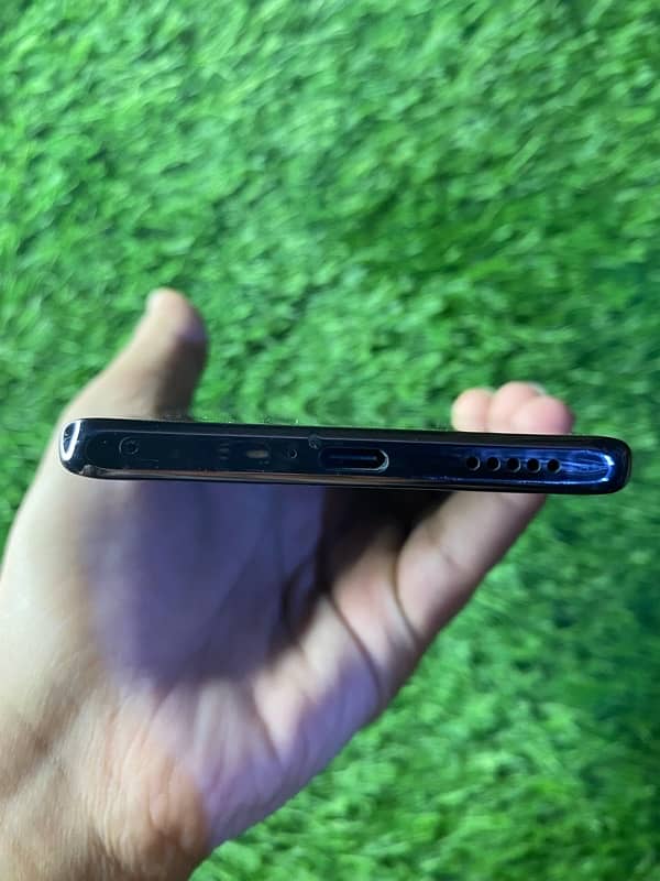 Vivo V30e With Box Original Charger 8GB 256GB 10/10 Condition 6