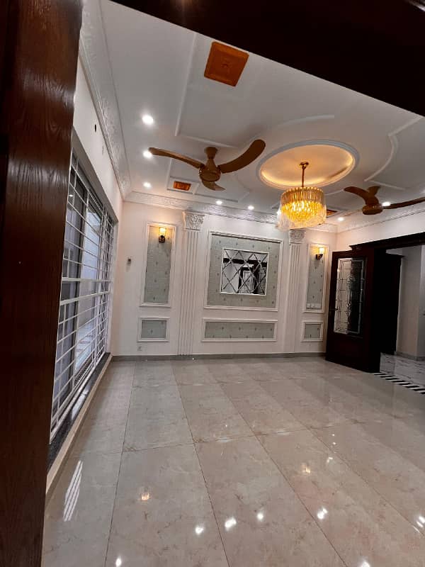 1 Kanal House For Rent Available Iris Block Bahria Town Lahore 4