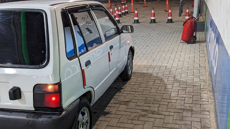 Mehran white color 2011 Model 4