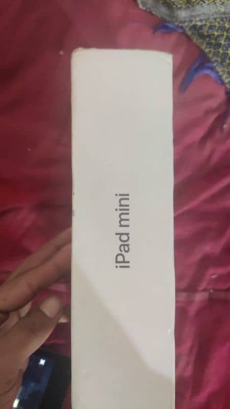 Ipad mini 5 Urgent sale Condition 9/10 7