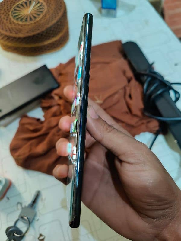 note 10 plus 12/256 1