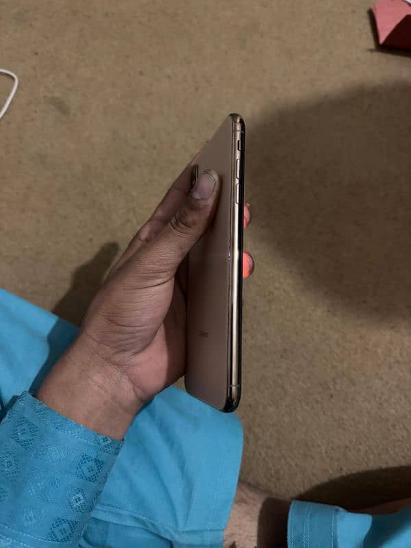 iPhone Xs max 512gb Non Pta 5