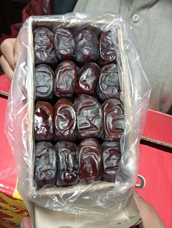 "Fresh & Premium Quality Dates (Khajoor) – Best Price, Limited Stock!" 5