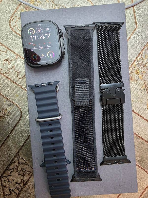 Apple watch ultra 2- 2024 black 3