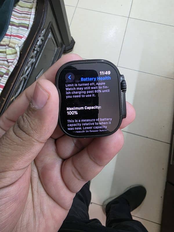 Apple watch ultra 2- 2024 black 10