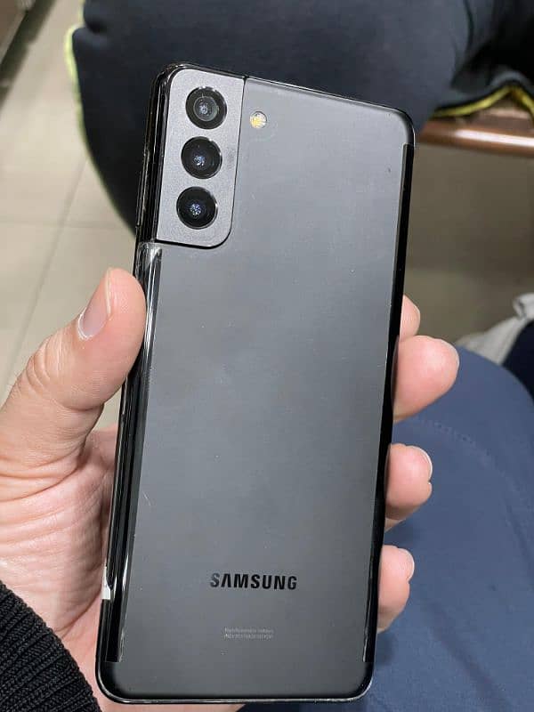 Samsung  21plus 8/128 pta 1