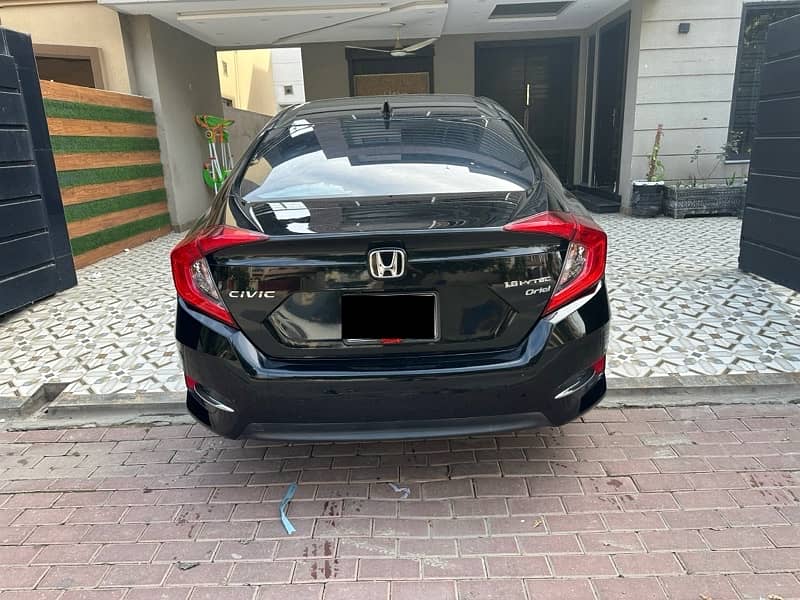 Honda Civic Oriel 2021 4