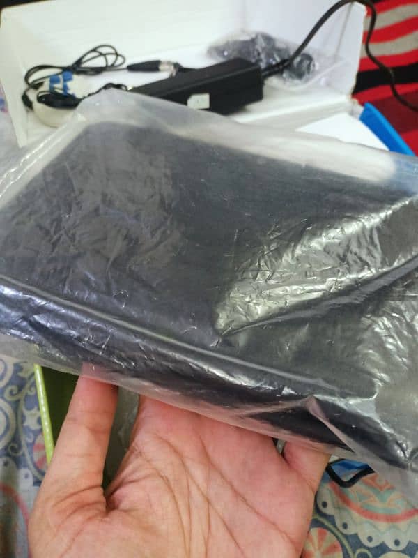 New portable chargeable Tv with cable option and 8