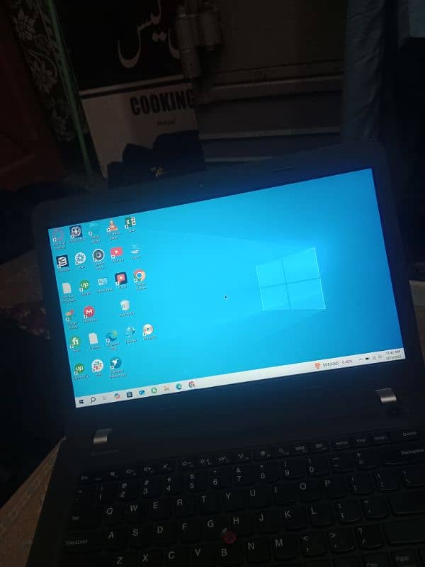 Lenovo e460 Laptop 1