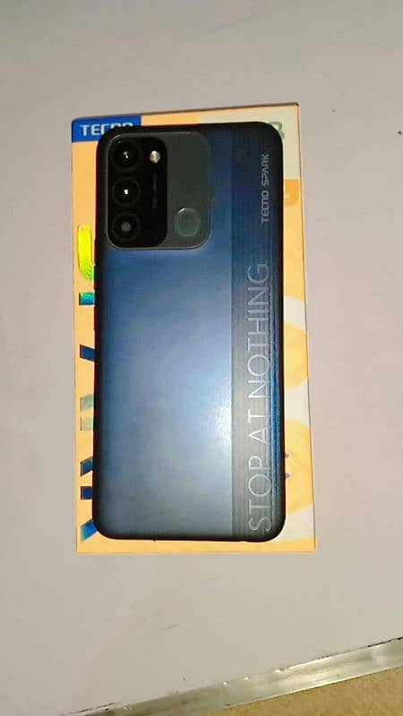 Tecno Spark 8C 64GB+6GB 6