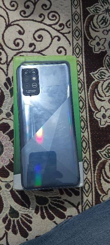 hy i m selling infinix note 8 5