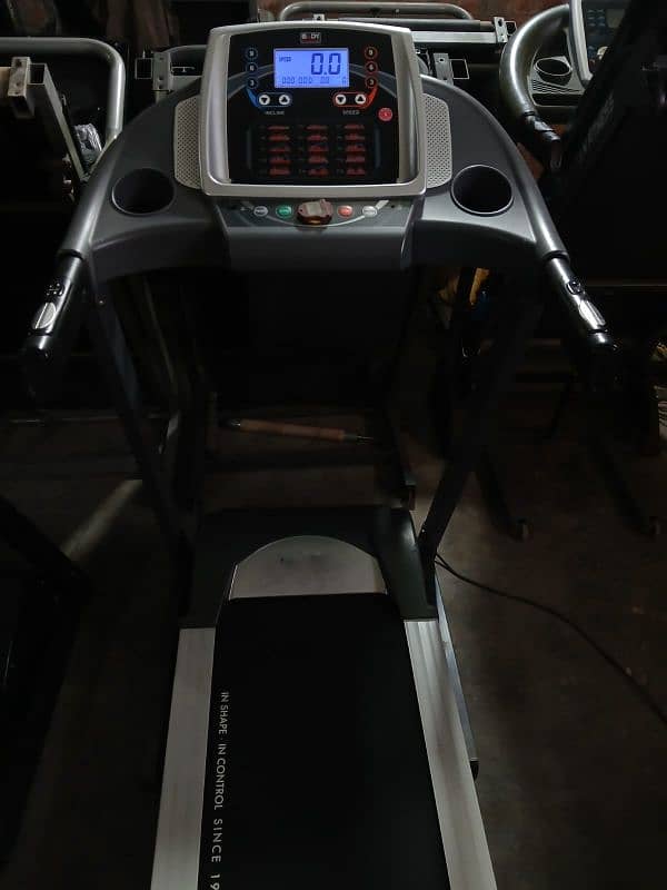 treadmils. (0309 5885468). ellapticals. gym cycles. home gym. dumbles 6