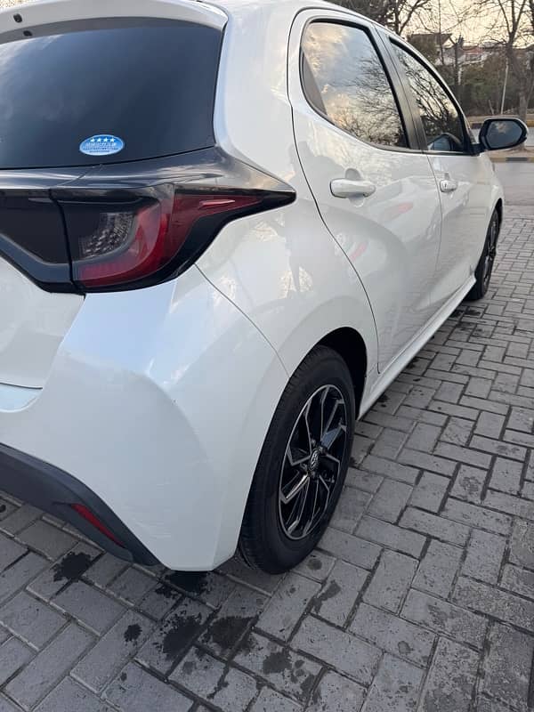 Toyota Yaris hatchback 2020 3