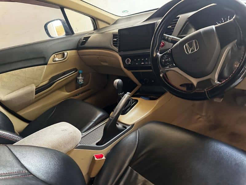 Honda Civic 2014 8