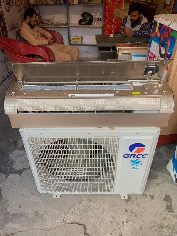 Gree 1-5 ton AC DC inverter 10 bye 10 good condition all original 0