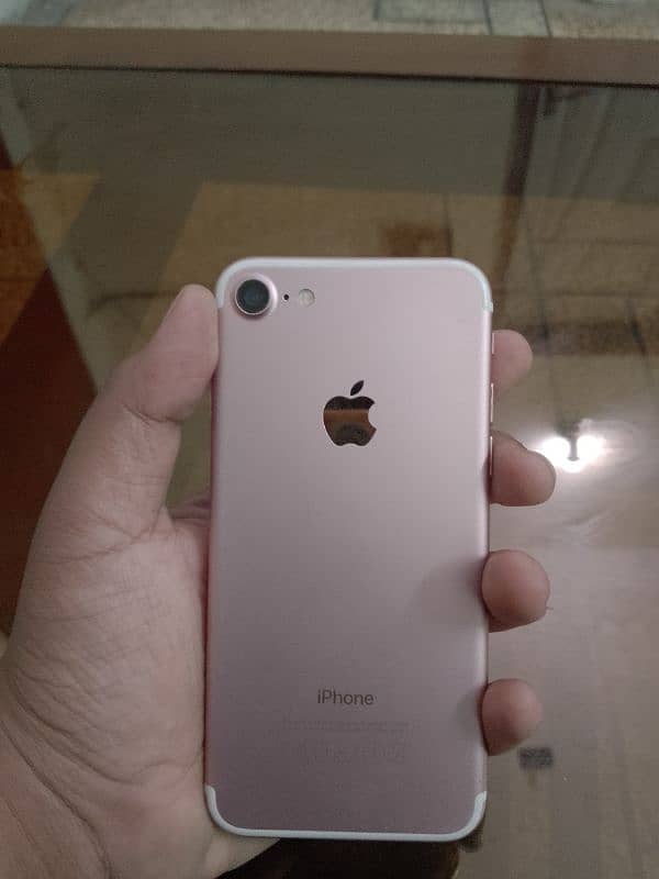 iPhone 7 Non-PTA 128GB || Whatsapp no: 03279701206 4